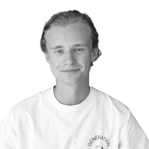 Photo de Thibault Richard Porduct Manager et développeur front-end.